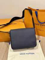 Сумка через плечо/мессенджер Louis Vuitton District PM