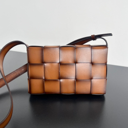 Bottega Veneta Cassette 23 cm