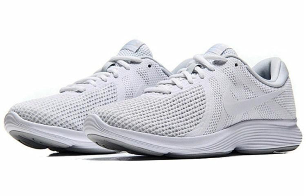Кроссовки Nike Revolution 4
