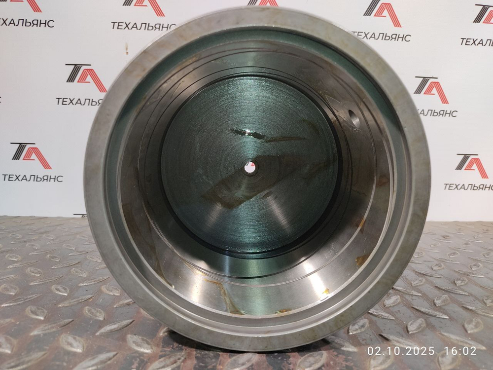 Втулка 19M-61-11161