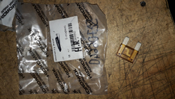 Предохранитель 527/06640