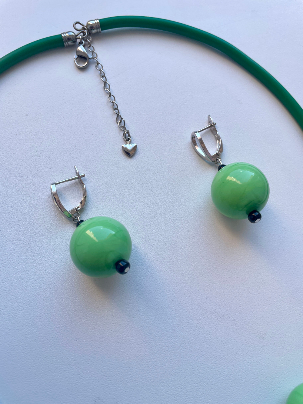 Комплект украшений из муранского стекла: колье, серьги