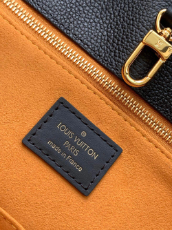 Louis Vuitton Onthego MM