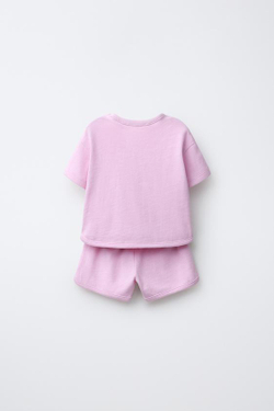 ZARA КОМПЛЕКТ ИЗ ФУТБОЛКИ И ШОРТОВ-БЕРМУДОВ ИЗ ПРЯЖИ ФЛАМЕ, РОЗОВЫЙ