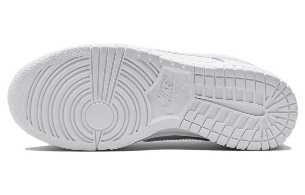 Кроссовки Nike Dunk Se (Женская размерная сетка)