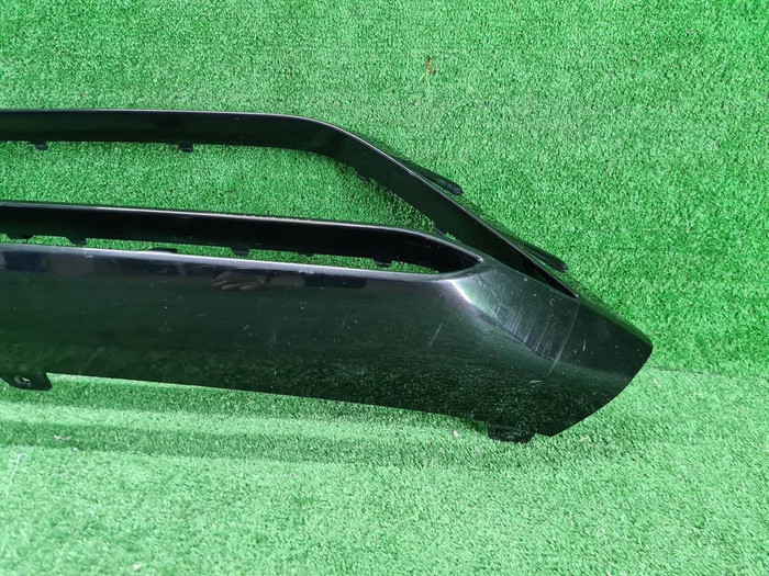 Накладка переднего бампера Genesis GV70 (2020-н.в)