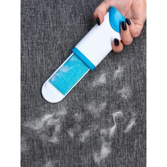 Щётка для удаления шерсти и волос с одежды и мебели, 13,5×6×3 см, цвет синий