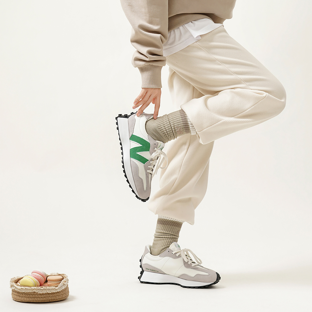 Кроссовки New Balance Nb 327 (Женская размерная сетка)