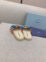 Prada Slides
