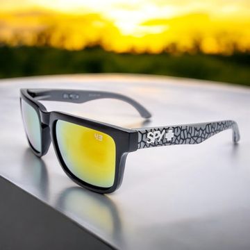 Очки солнцезащитные Spy+ Sunglasses HELM Black Split