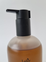 Парфюмированный шампунь для волос с кератином Lador Keratin LPP Shampoo Feige