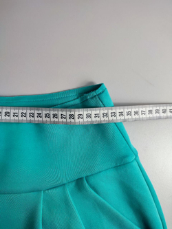 Юбка Benetton красивого цвета 42-44 размер