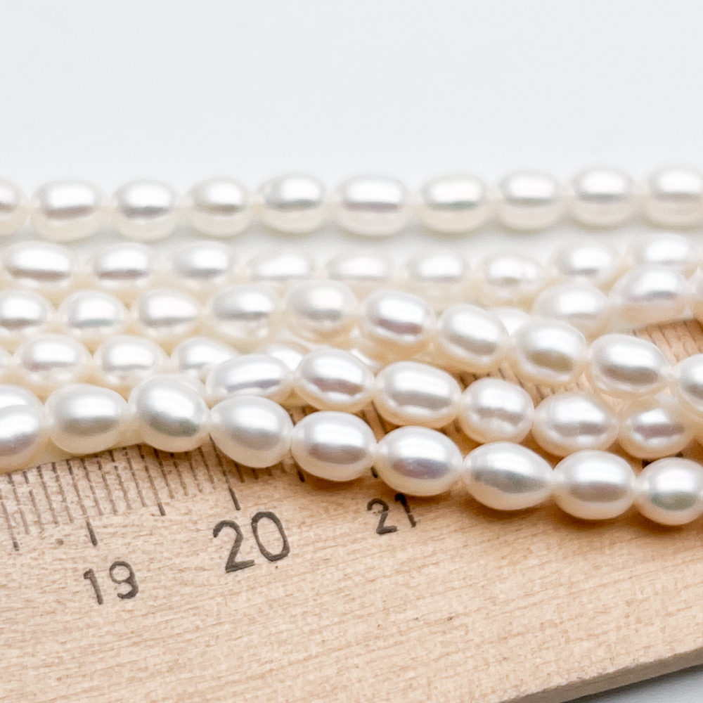 Жемчуг, размер около 5,8*4,7 мм, цена за отрезок 17 см (1/2 нити)