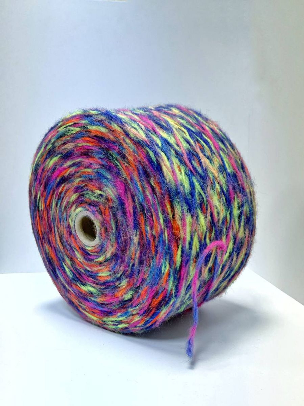 Пряжа для вязания DAMA теплая пушистая аркобалено