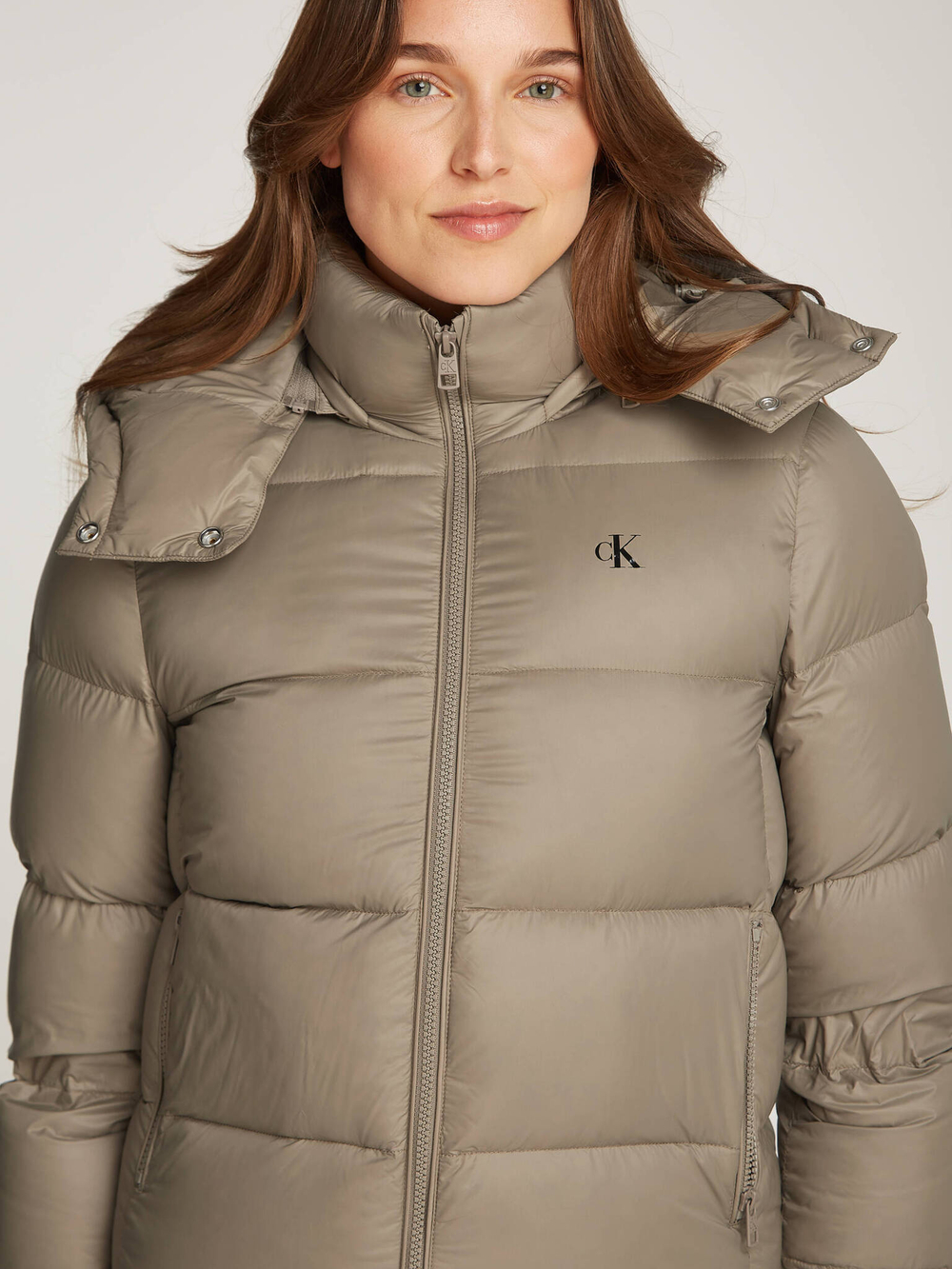 Пуховая куртка Calvin Klein Jeans - коричневый(J20J223571)