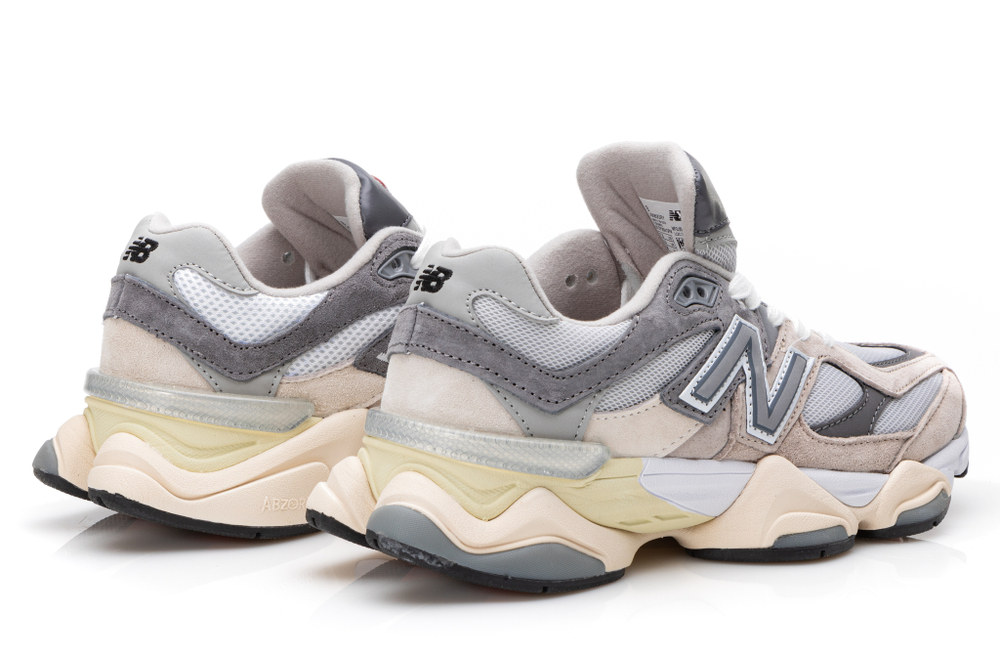 New Balance 9060 (Grey/Beige)