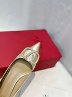 Valentino Vlogo Pump 4 cm