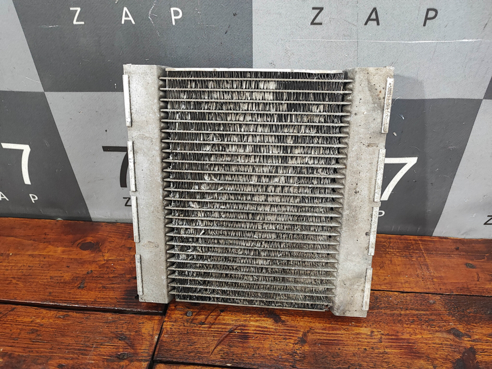 Радиатор дополнительный AMG GL GLS (X166) 12-19 Б/У Оригинал A0995003203