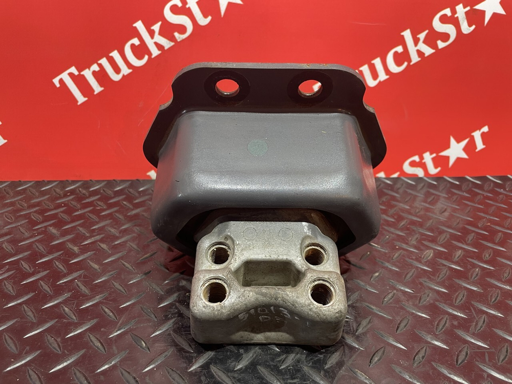 Подушка двигателя задняя 2018г.