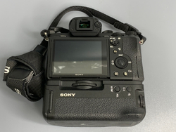 Sony A7 II + VG-C2EM 22.000 кадров
