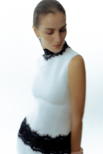 Платье макси из крепа и кружева