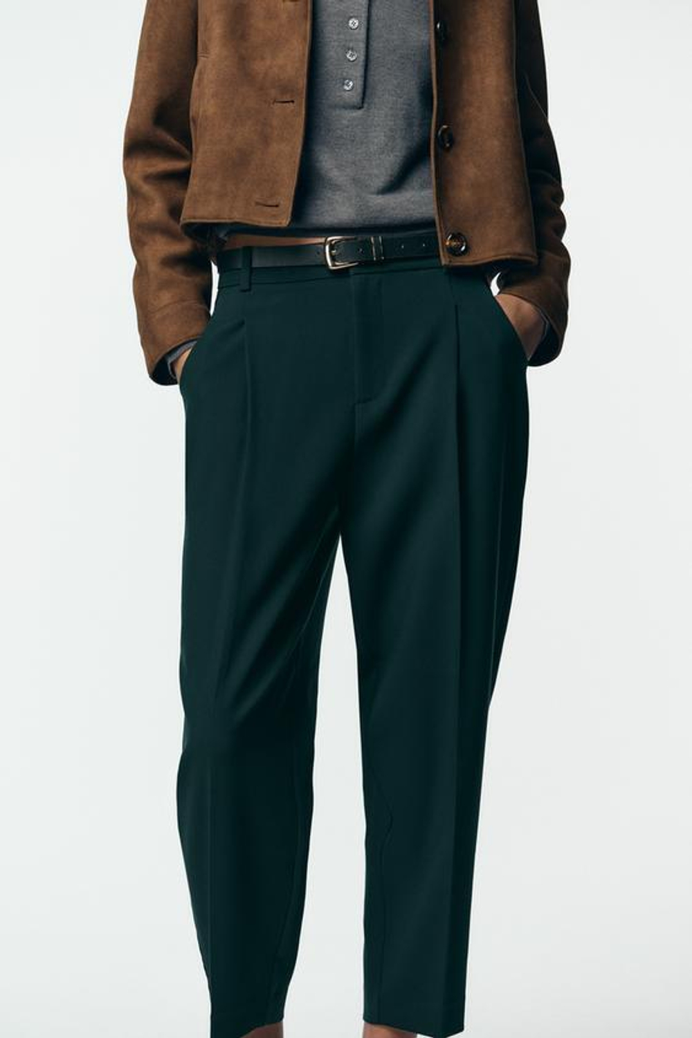 ZARA БРЮКИ С ЗАЩИПАМИ И РЕМНЕМ, СИНЕ-ЗЕЛЕНЫЙ