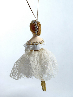 Кукла-подвеска сувенирная Жизель