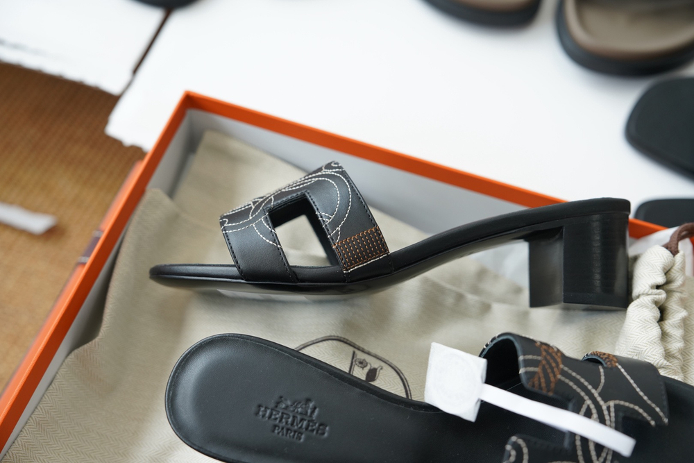 Мюли из натуральной кожи