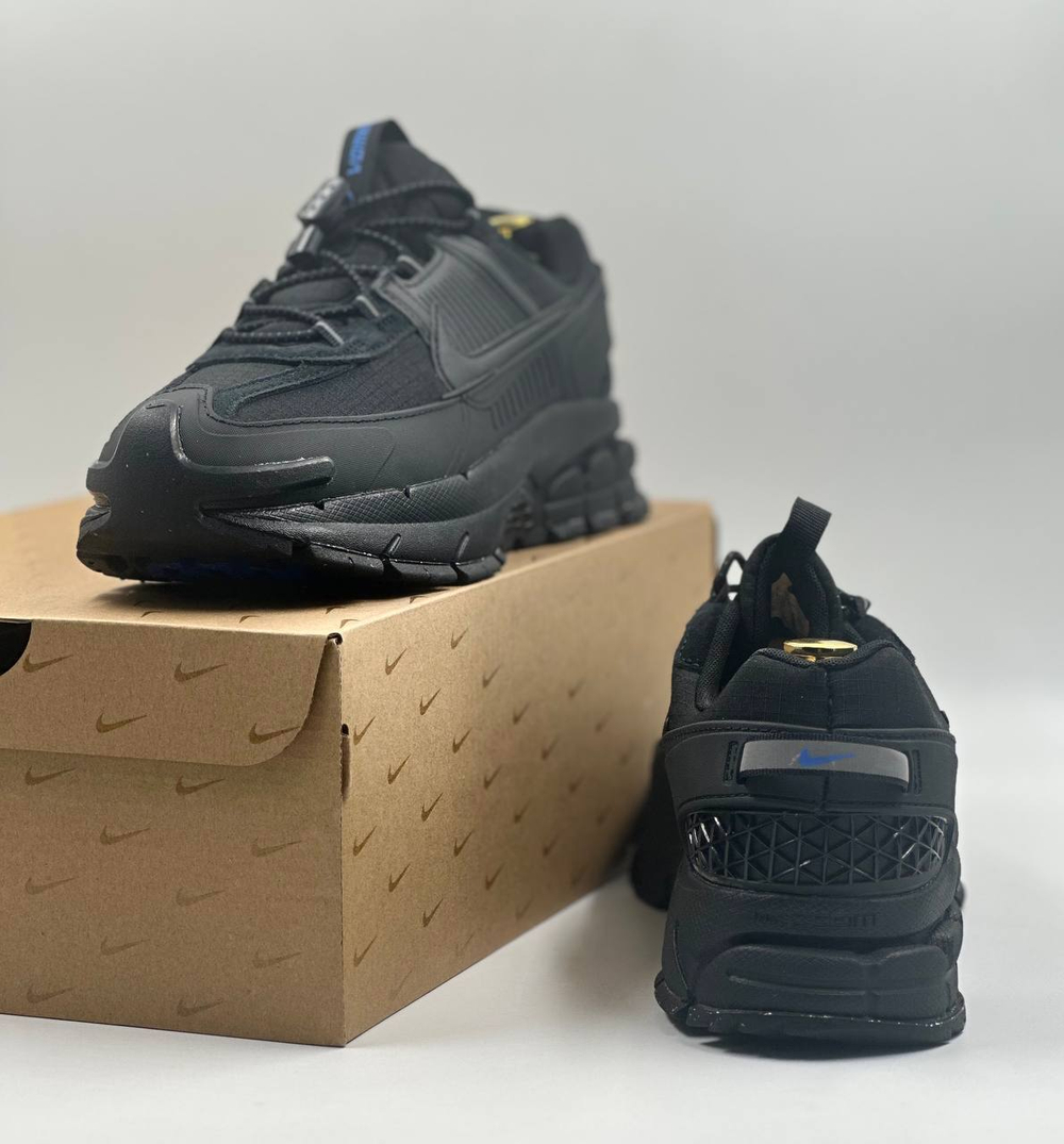 Nike Vomero 5 Roam