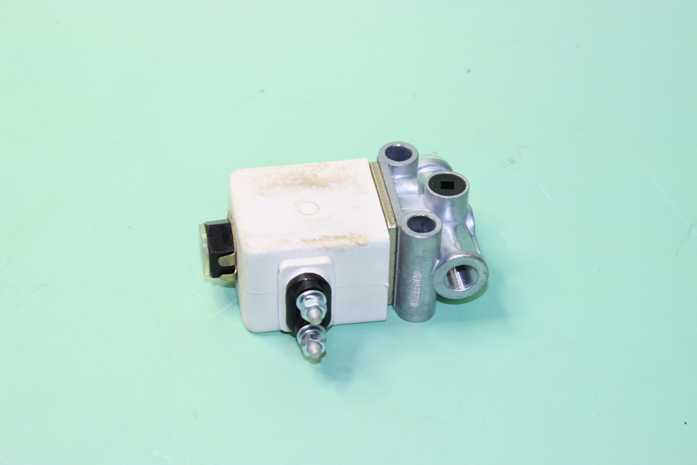 Клапан электромагнитный