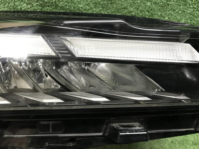 Фара правая Geely Coolray (2023-н.в.) LED