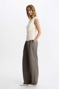 Брюки Тауп в полоску