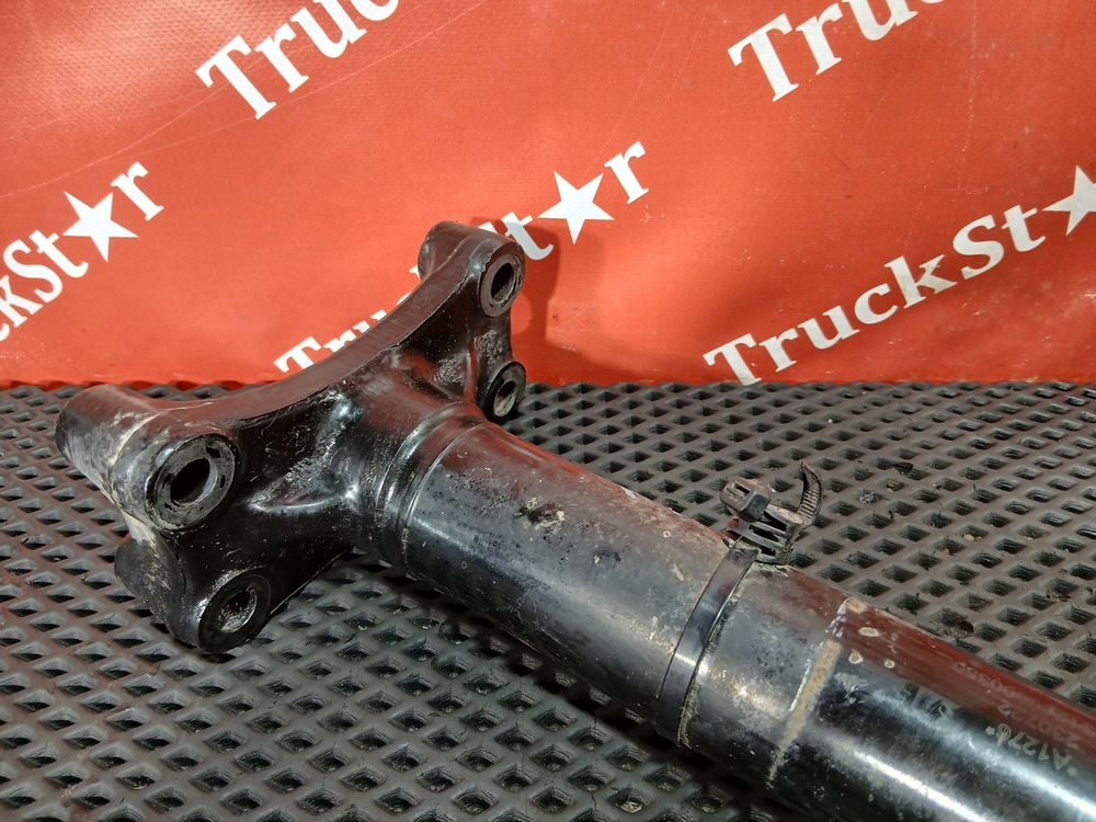 Кронштейн крыла заднего передний левый