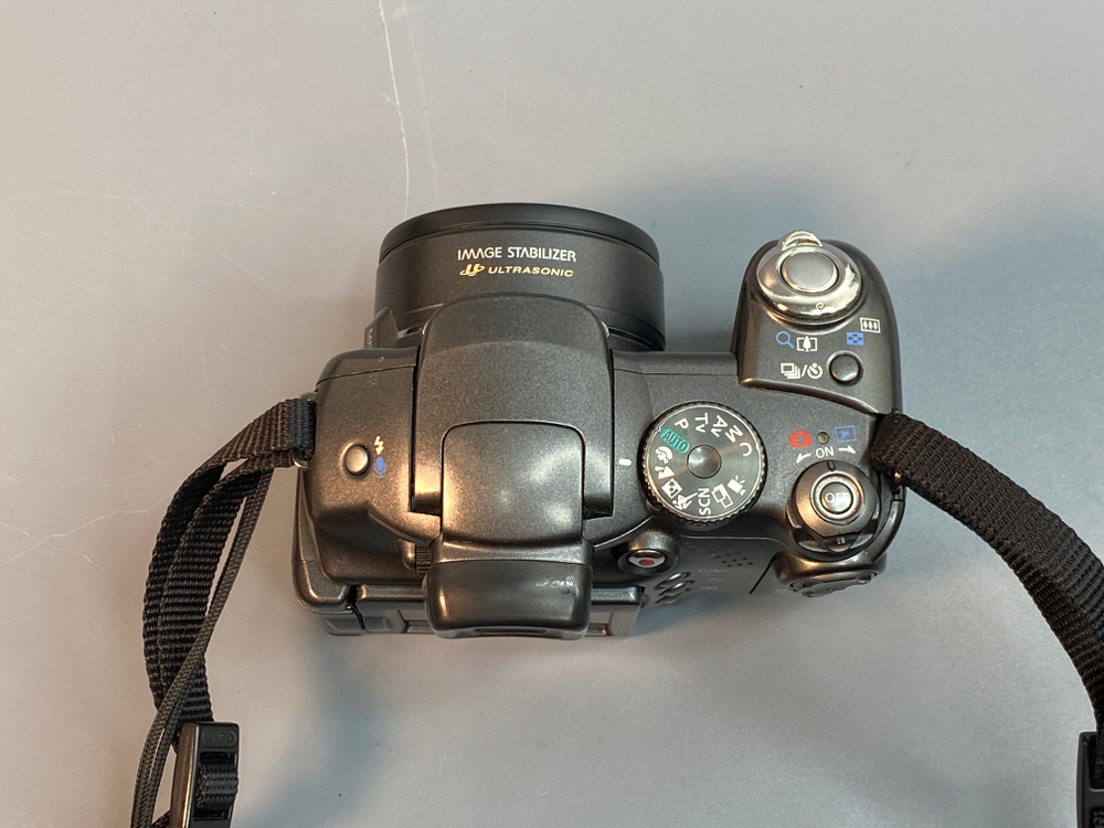 Canon PowerShot S3 IS