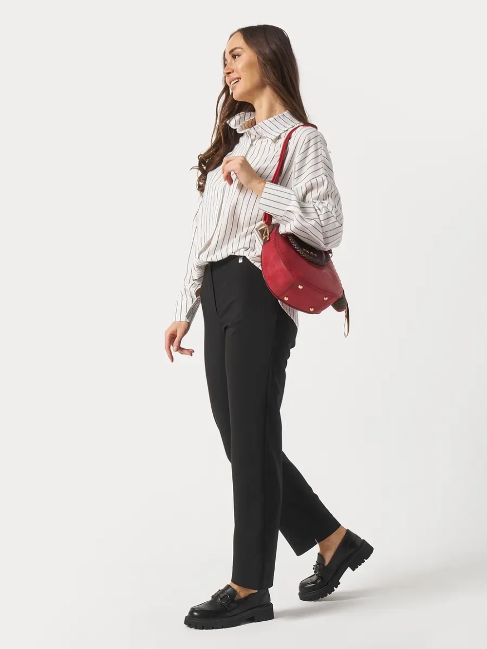 Сумка круглая кожаная средняя винтажная на плече необычная