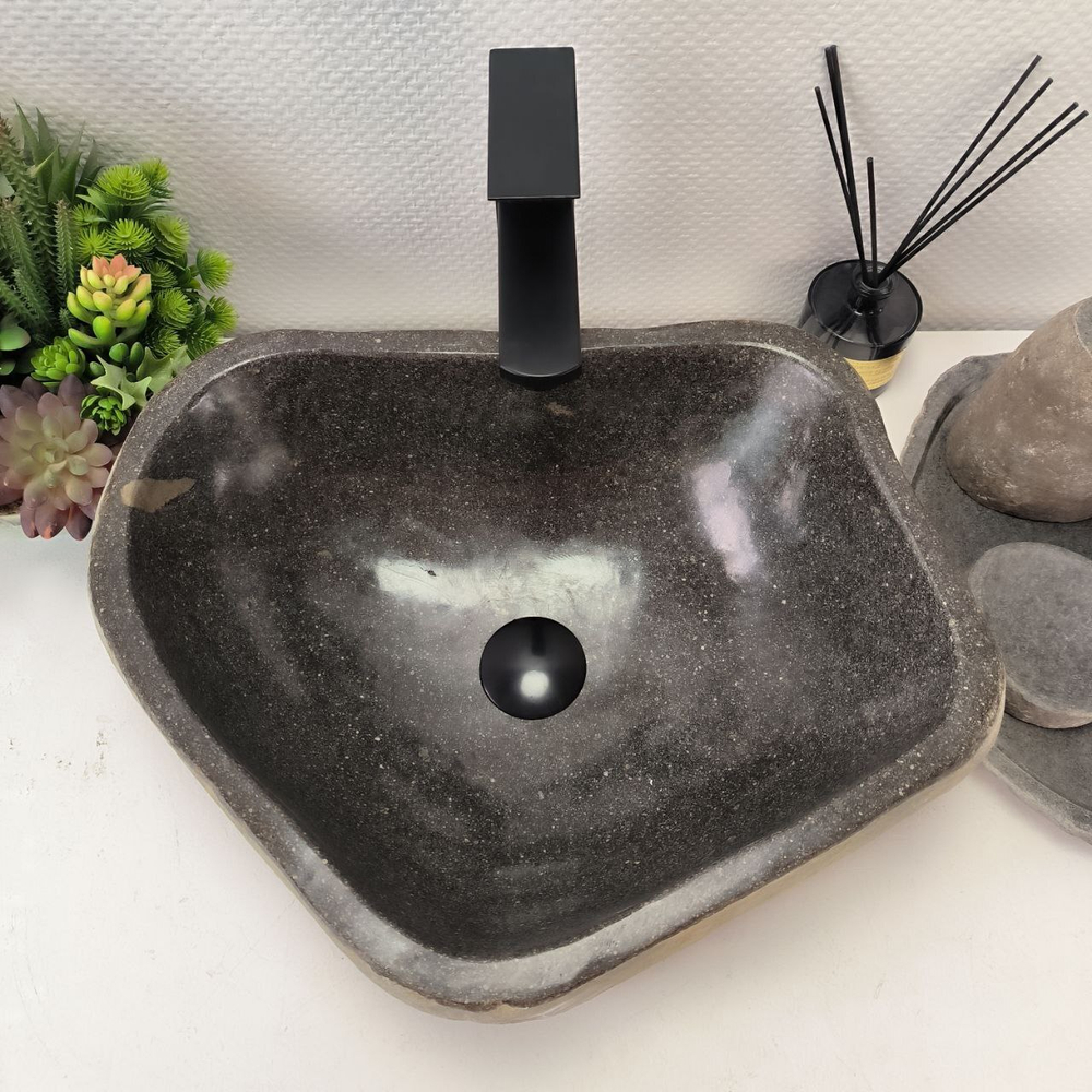 Раковина из речного камня RS-63428 (47*37*15) 0123
