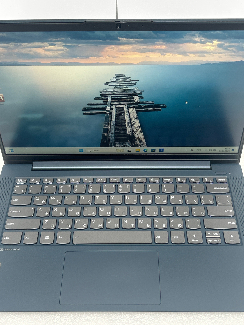 Ноутбук Lenovo IdeaPad 5 Gen 5 (82FE00Q0RU) 14"/Intel Core i3-1115G4/RAM 8GB/SSD 256GB/Intel UHD Graphics/1920*1080/IPS/Windows 11/Подсветка кл-ры: LED/Синий. Состояние: Уценка/дефект и сколы на корпусе