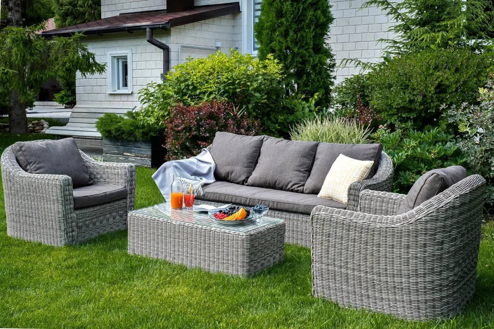 "Фабриция" журнальный столик из искусственного ротанга, цвет серый