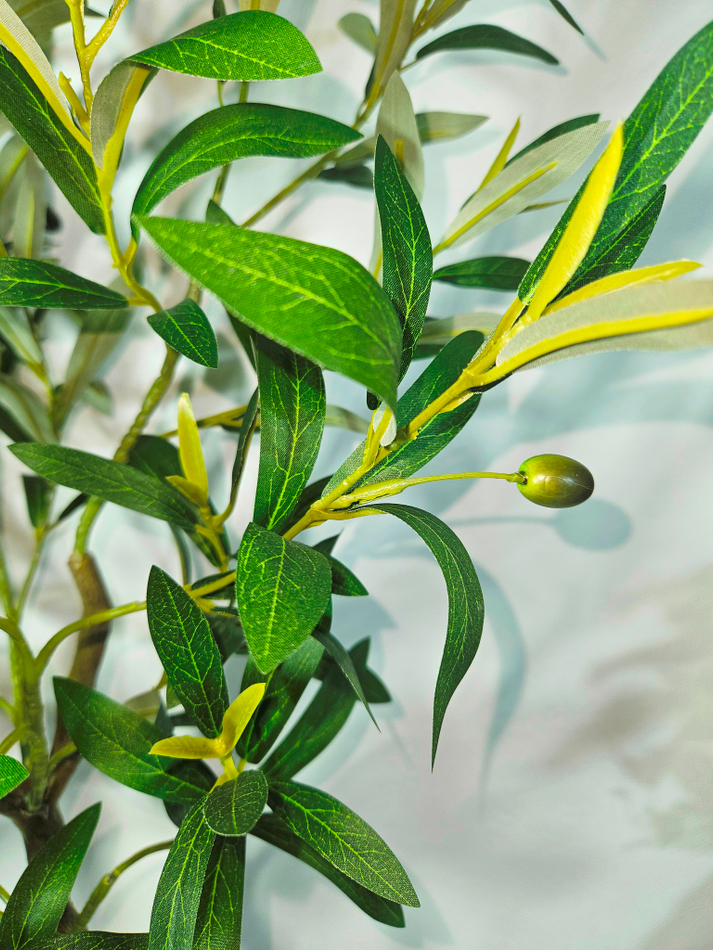 Искусственное растение Олива 120см в кашпо