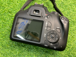 Canon 4000D Kit 18-55mm 3.5-5.6 III 3.600 кадров