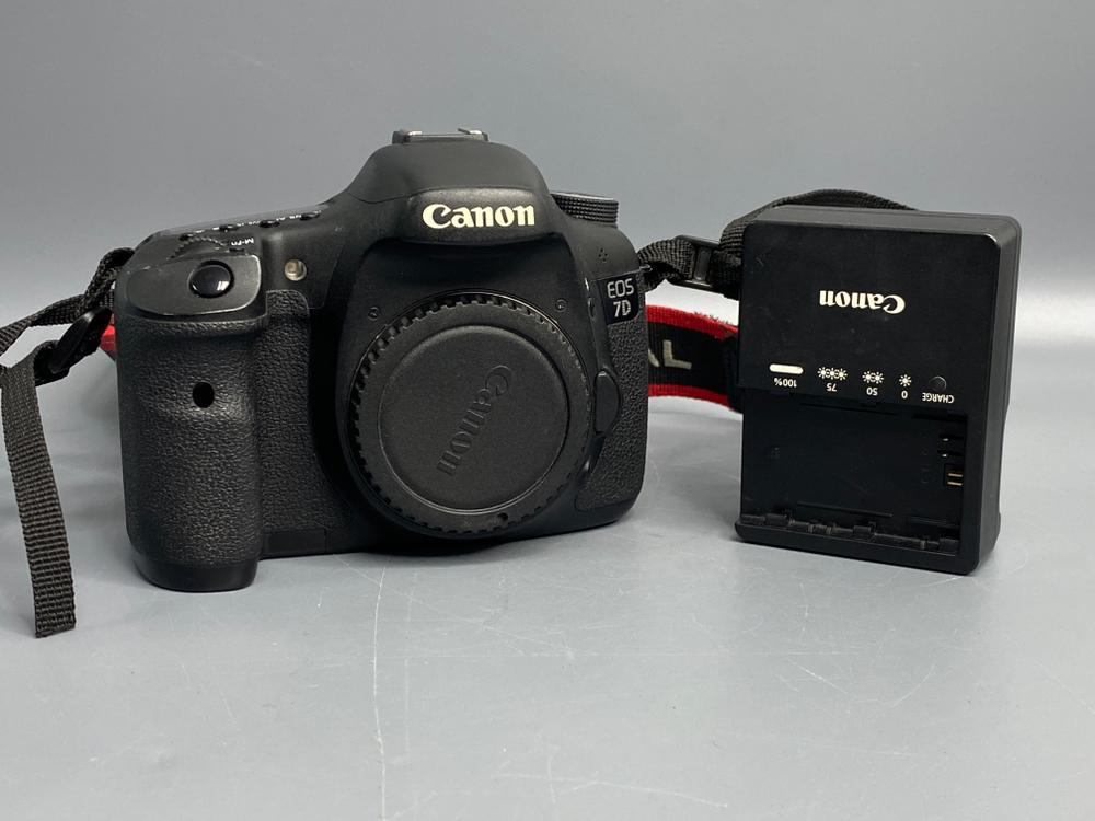 Canon EOS 7D 670.000 кадров