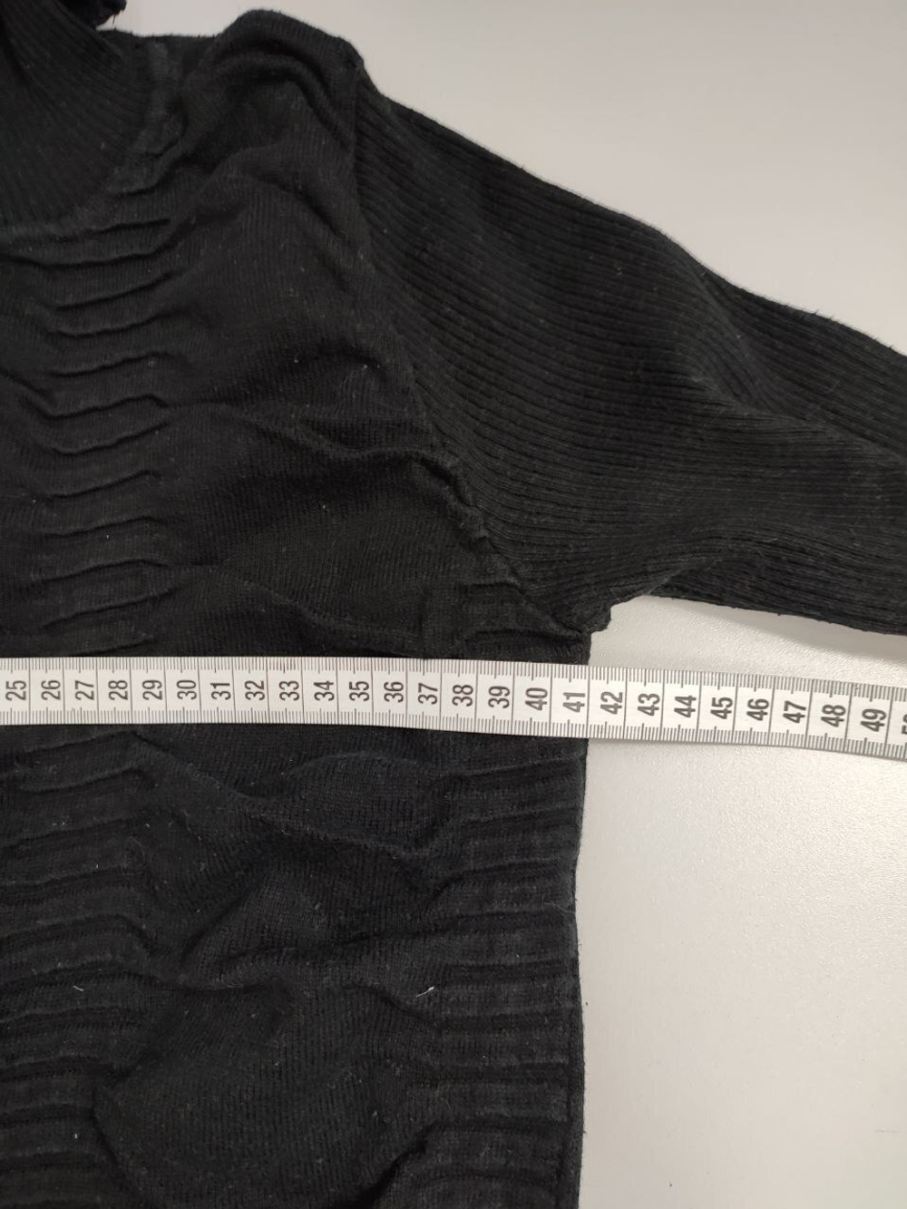 Свитер Colin`s черный 44 размер