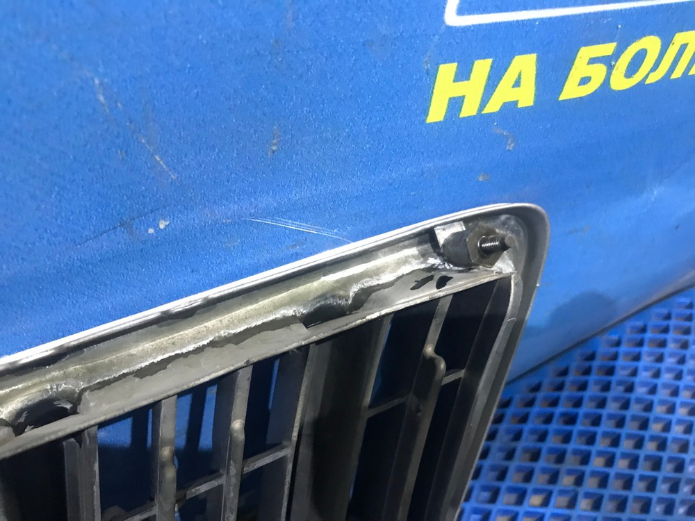Решетка радиатора TOYOTA HARRIER 2000-2003