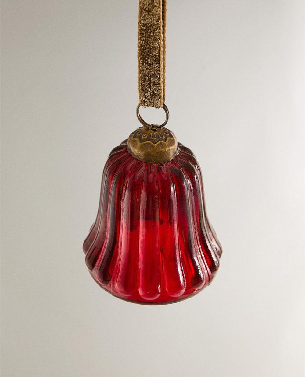 ZARA HOME НАБОР ЕЛОЧНЫХ УКРАШЕНИЙ В ВИДЕ КОЛОКОЛЬЧИКОВ (НАБОР ИЗ 3 ШТУК), КРАСНЫЙ