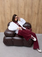 Ветровка с капюшоном