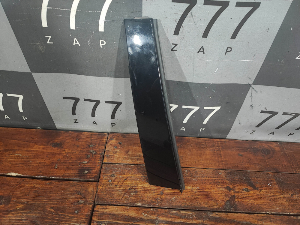 Накладка двери задней правой Audi A3 (8V) 12-20 Б/У Оригинал 8V4839902B