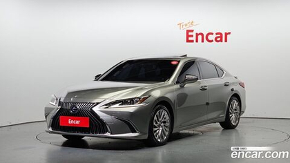 Lexus ES300h 7 Generation Luxury Plus (06.2020)