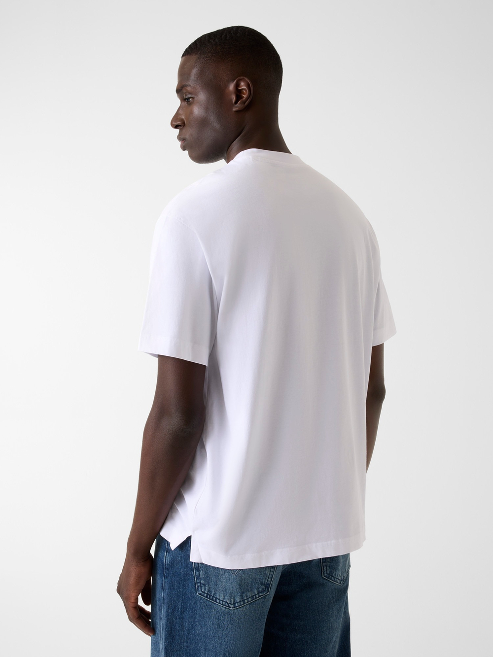 Футболки мужская GUESS