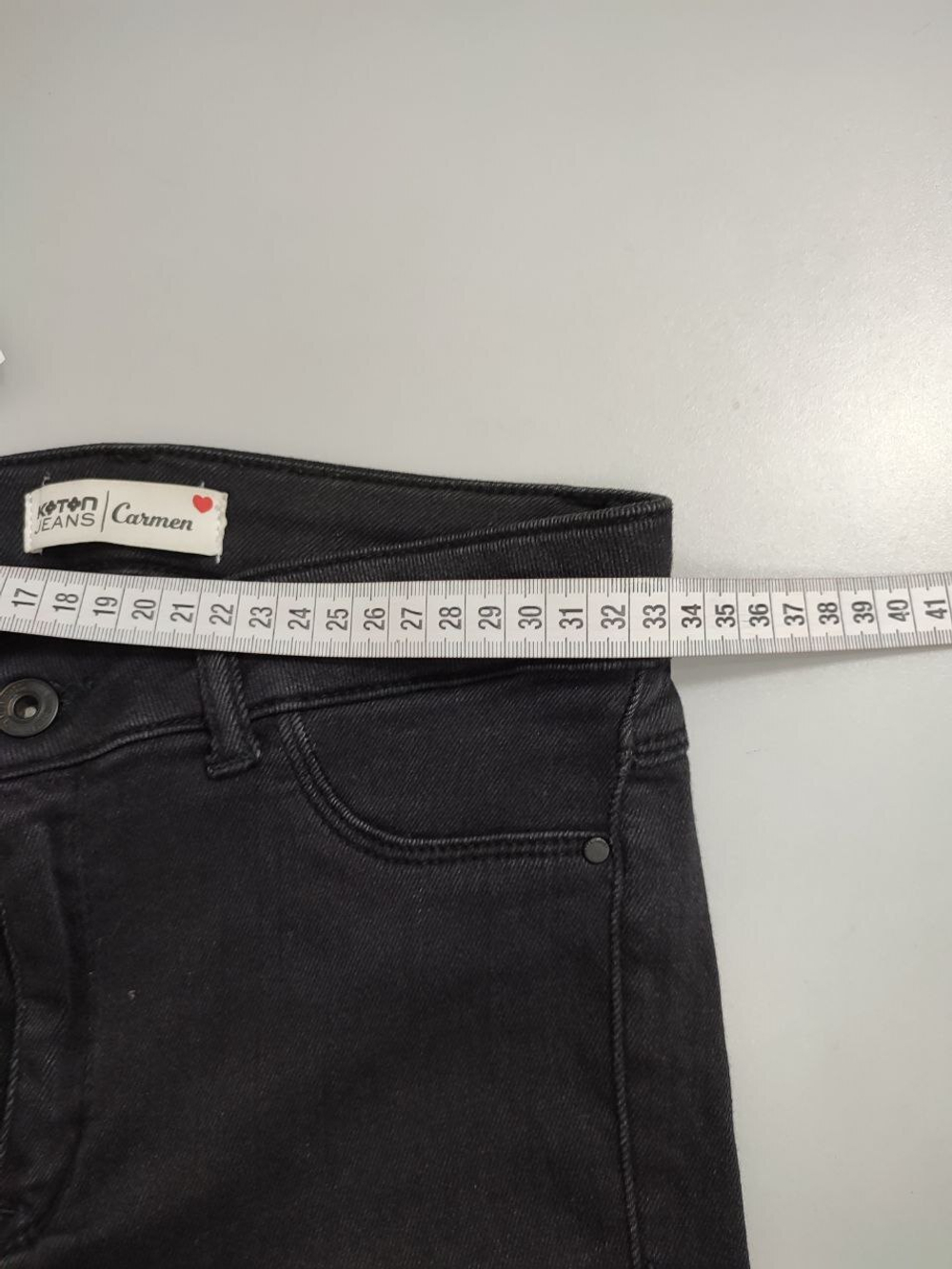 Джинсы Carmen стильные 40/42 размер