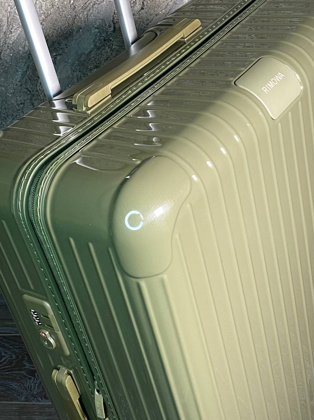 Чемодан Rimowa